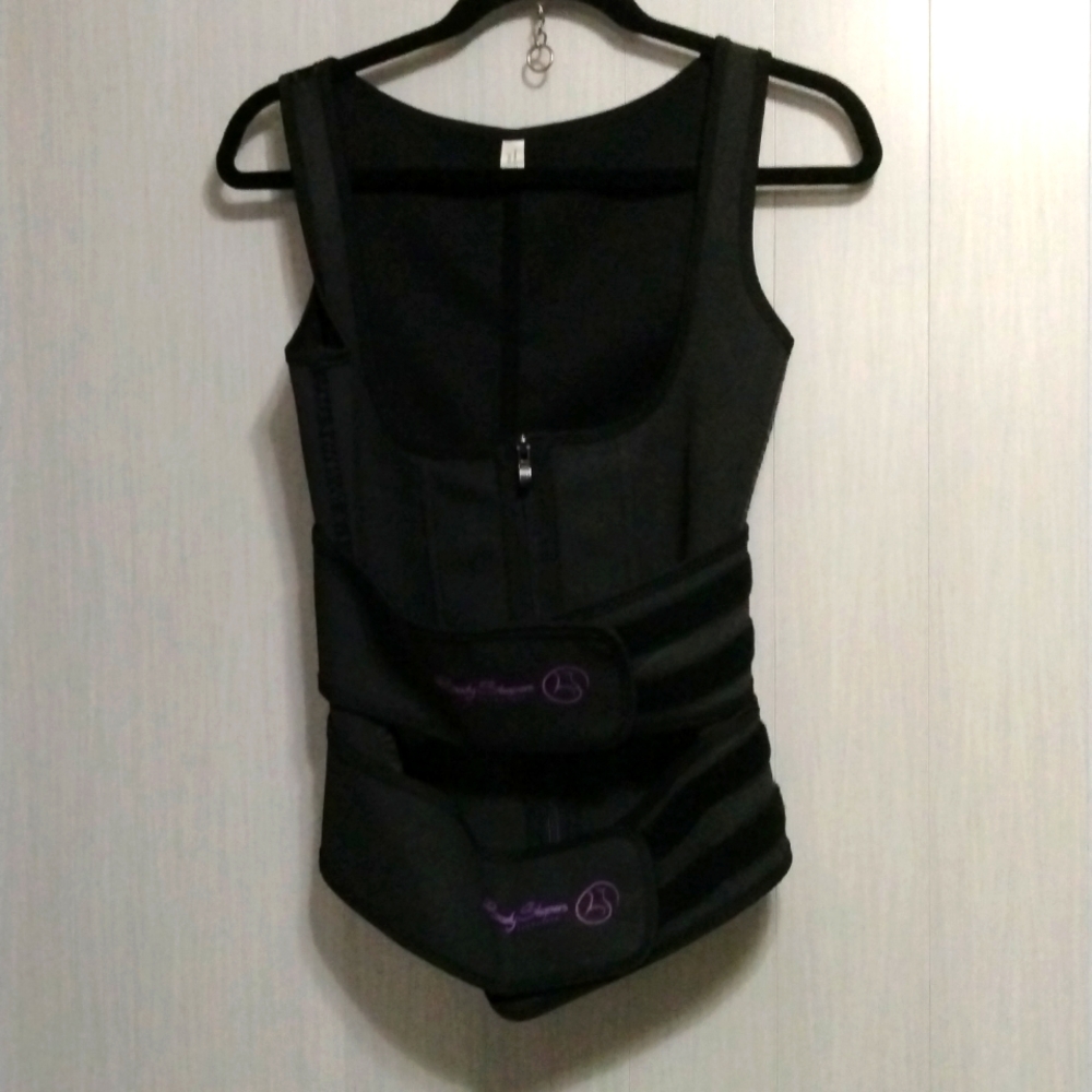 Body shapers SZ M color black 100%cotton 4%spandex in excellent condition